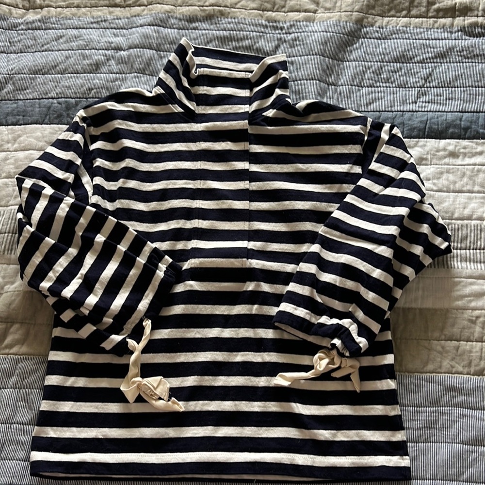 Sweat shirt